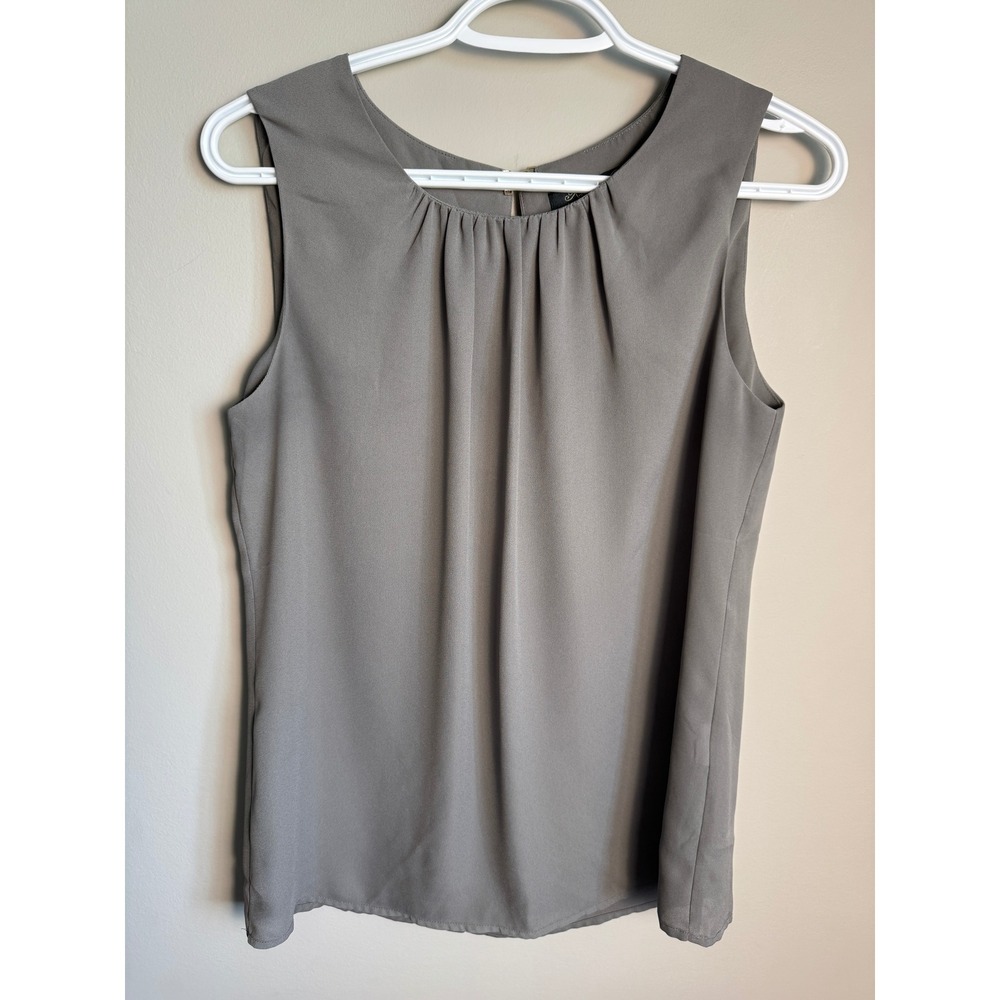 Rose & Olive Keyhole Sleeveless Blouse Olive Gray Small Officecore Chic Feminine